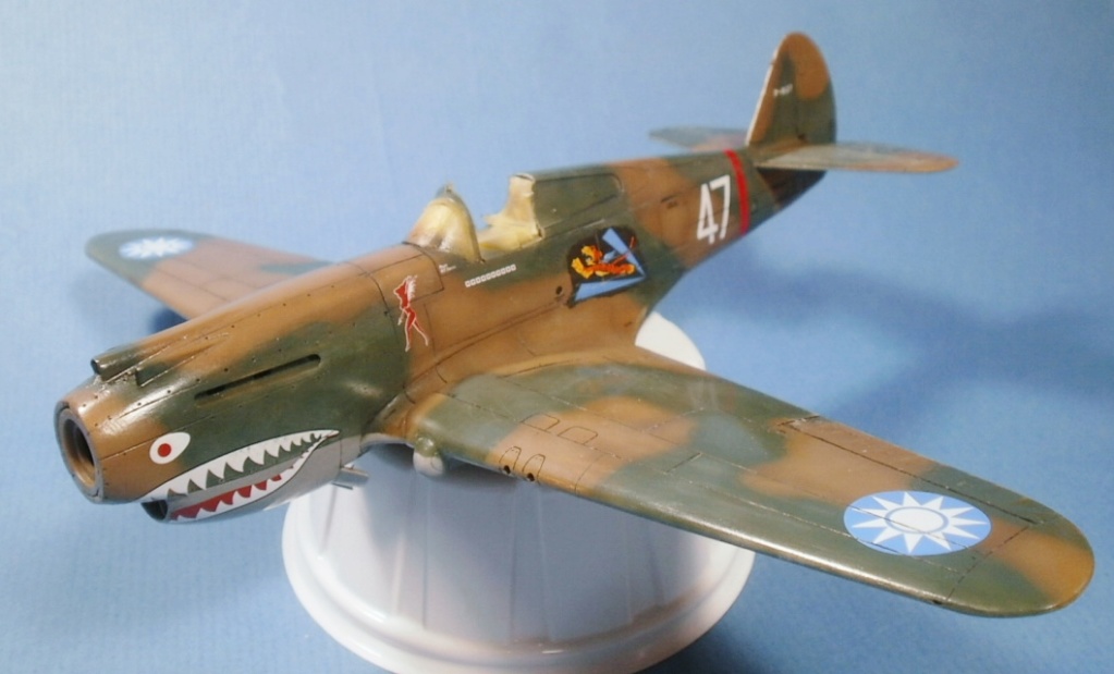 P40 H81 " Flying Tigers " Airfix 1/48  - Page 3 P1080010