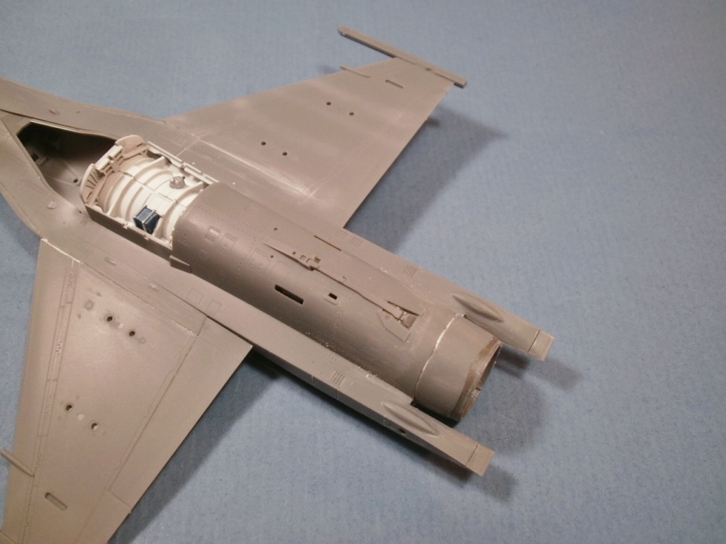 F 16 CJ Tamiya 1/72 - Page 2 P6190011