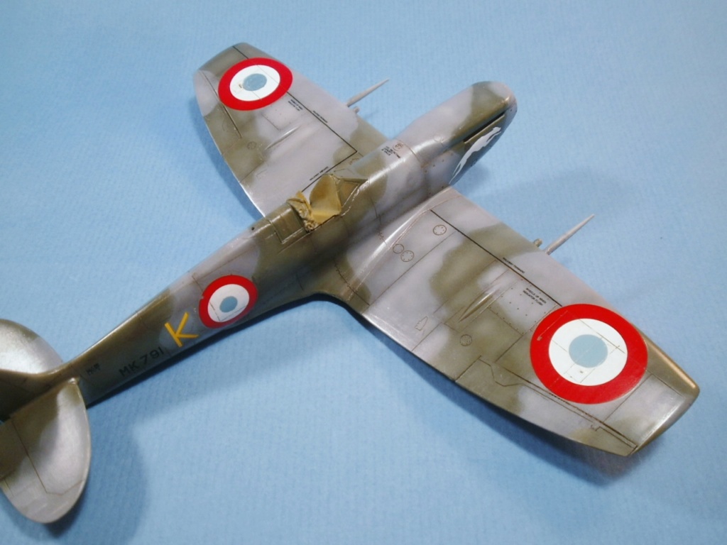 Spitfire LF Mk IX ICM 1/48 " Dauphiné " - Page 3 Pc070014