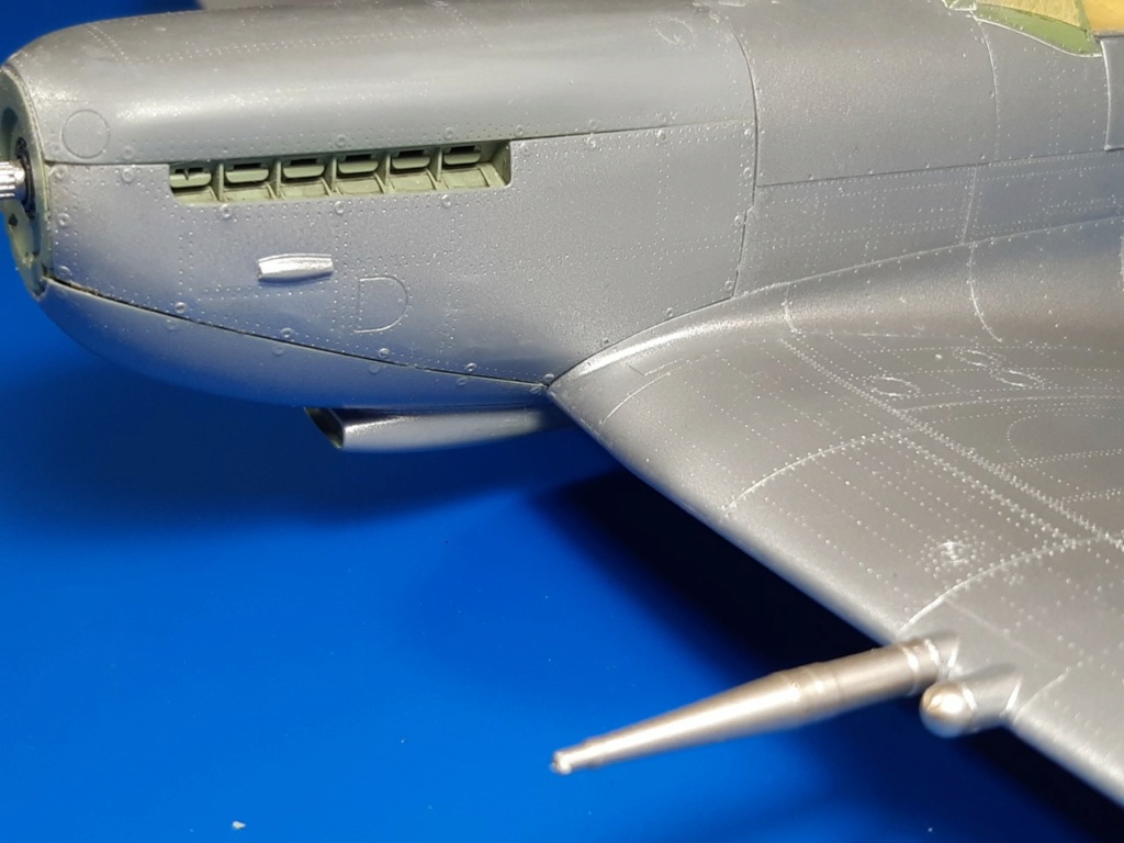 [Tamiya] 1/32 - Supermarine Spitfire Mk VIII  - Page 7 Thumbn33