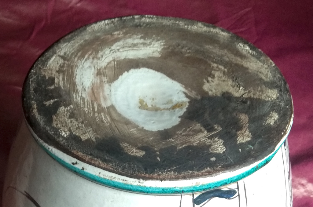 Help ID italian pottery double handle vase Base_211