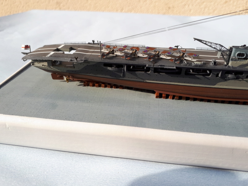 HMS HERMES 1/700 Flyhawk +Leds 01515