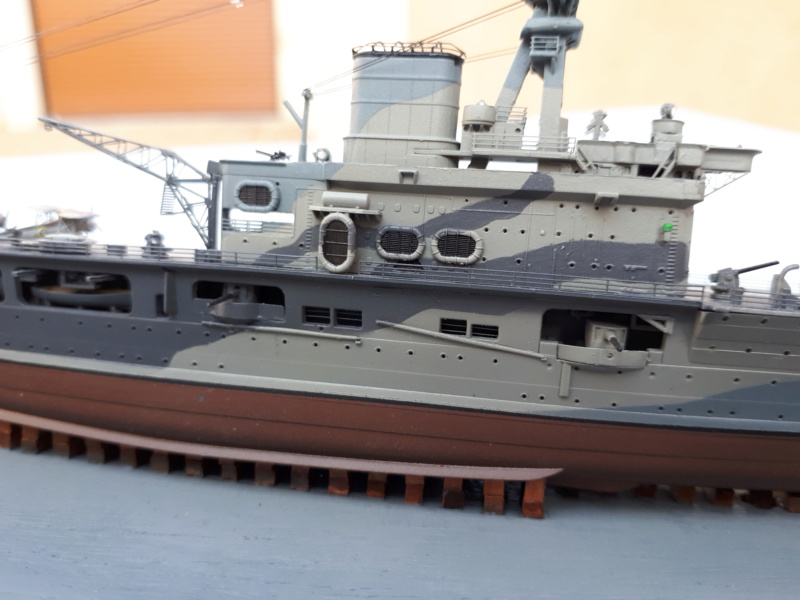 HMS HERMES 1/700 Flyhawk +Leds 02516