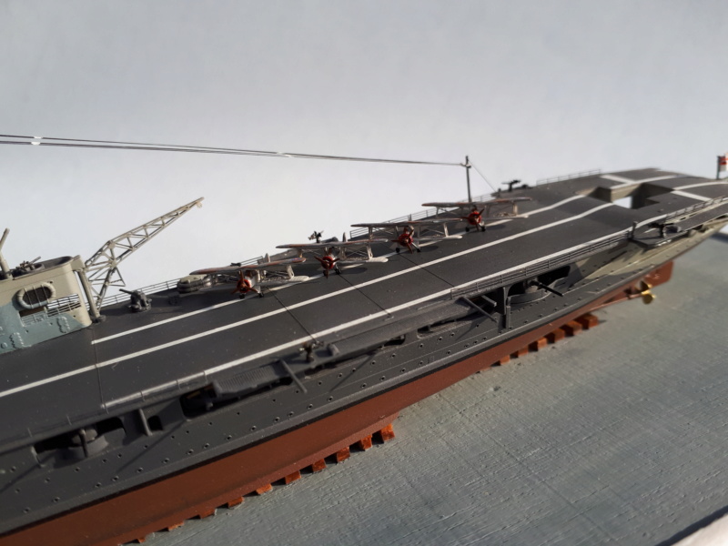 HMS HERMES 1/700 Flyhawk +Leds 03512