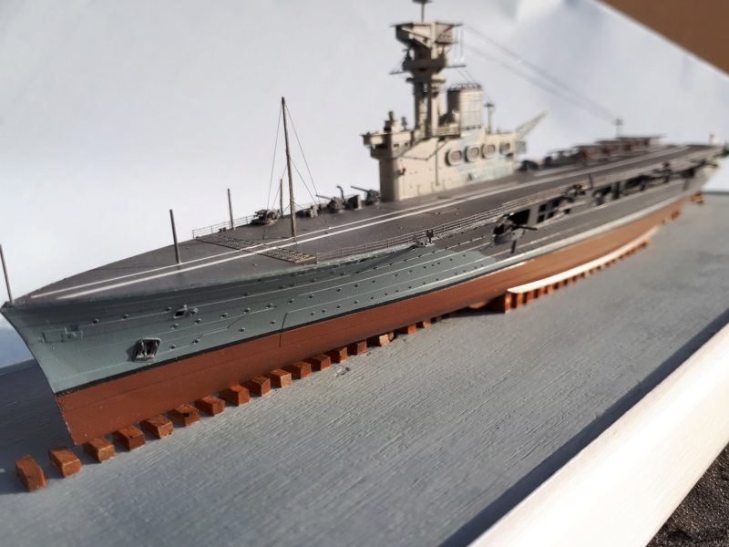 HMS HERMES 1/700 Flyhawk +Leds 03911