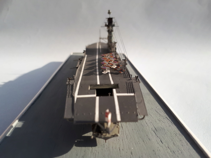 HMS HERMES 1/700 Flyhawk +Leds 05210