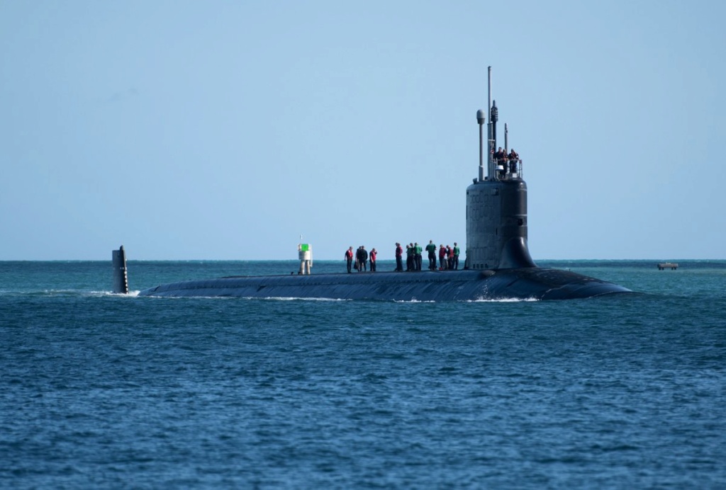 SSN-774 Virginia - Page 5 Us_vir13