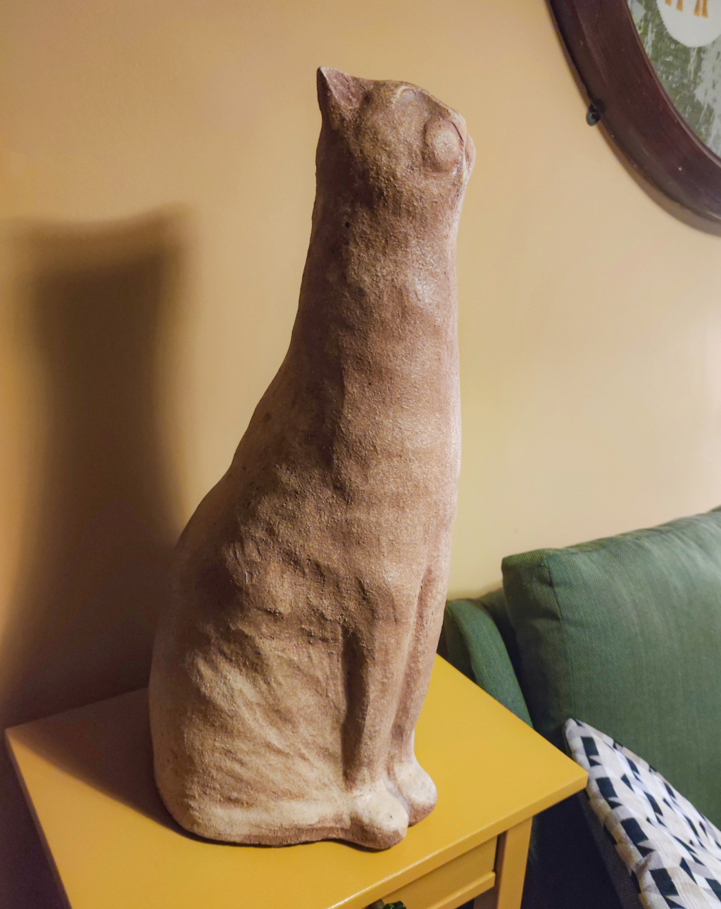 A very tall (63cm) stoneware moggy. Bought in Germany. Any clues? Mog210