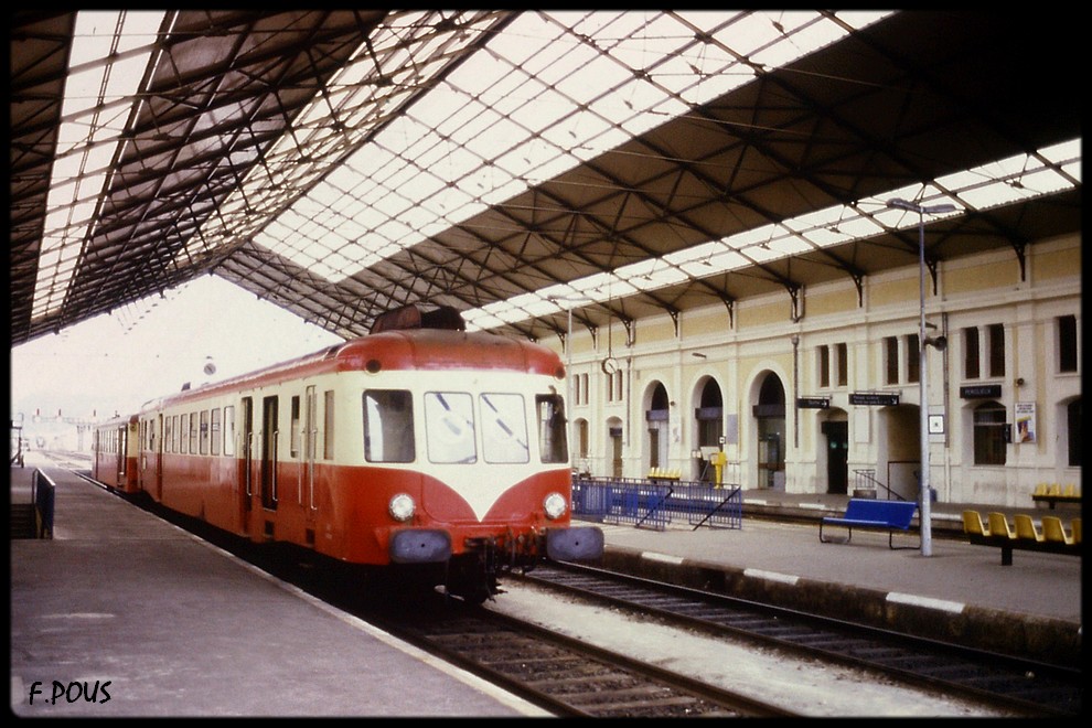 X2431 à PERIGUEUX en 1987 Perigu10