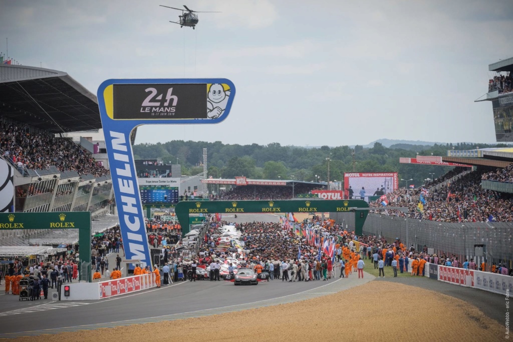 Voiture de course LMP1 24h du Mans 2018/2019 35425210