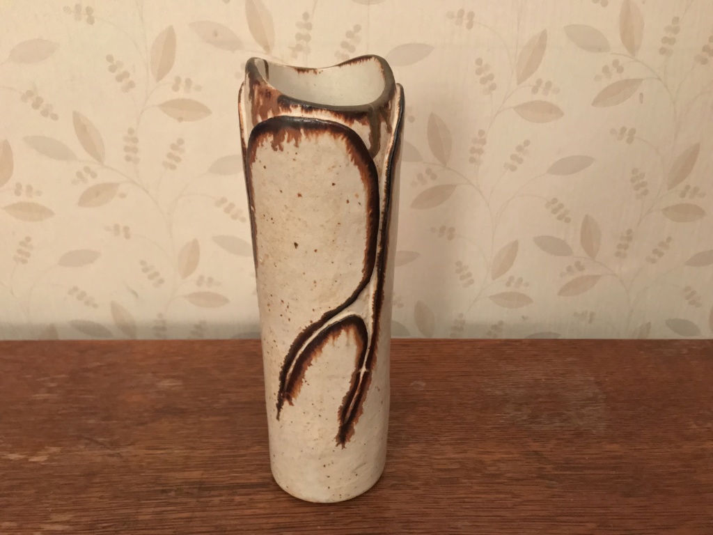 Please help ID this Cornish vase Img_1810