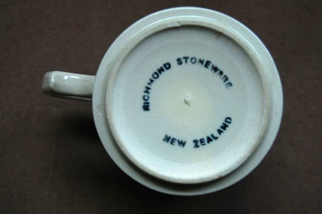 Richmond Stoneware mug Dsc_2811