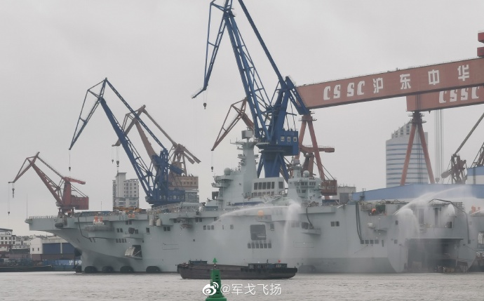 Type 075 - LHD - Page 2 75b10