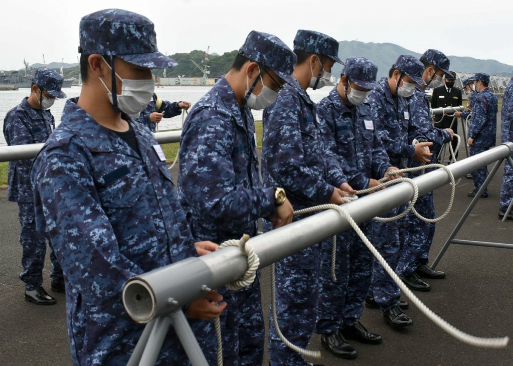 [JMSDF] La vie dans la marine japonaise Mai110