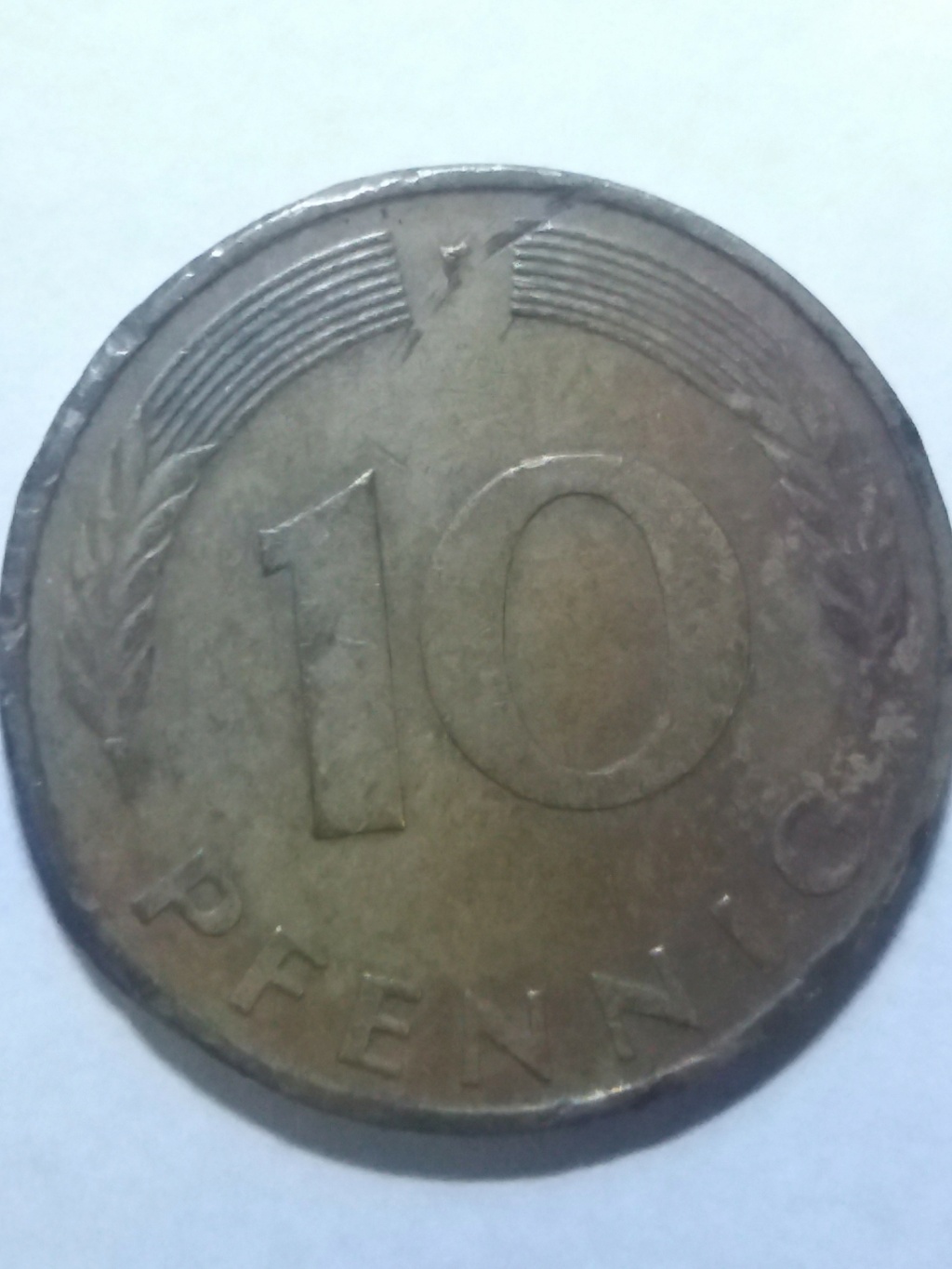 10 peniques 1976 (Alemania) / 50 soles de oro 1982 (Perú) 20210810