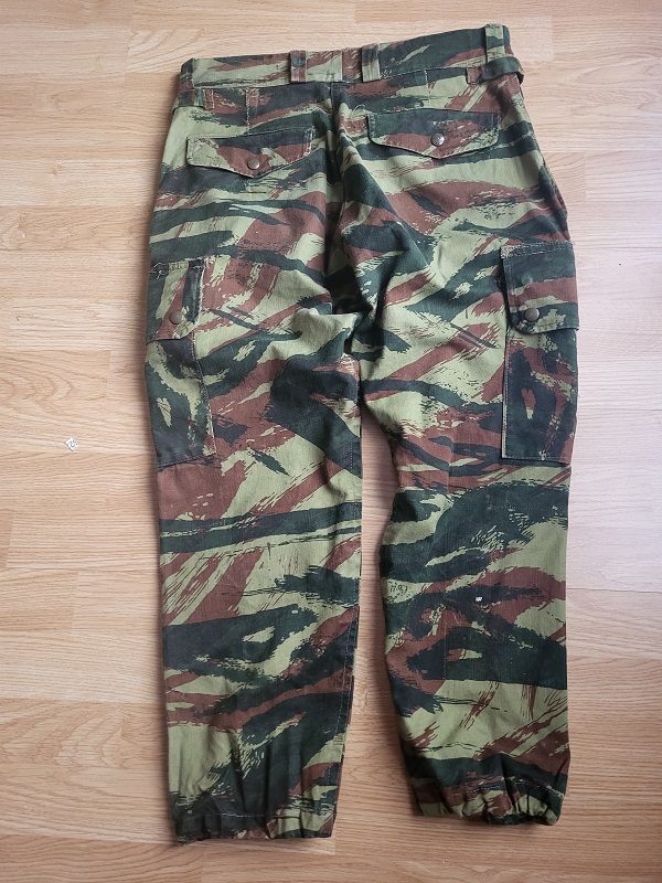 Pantalon camo 20240424