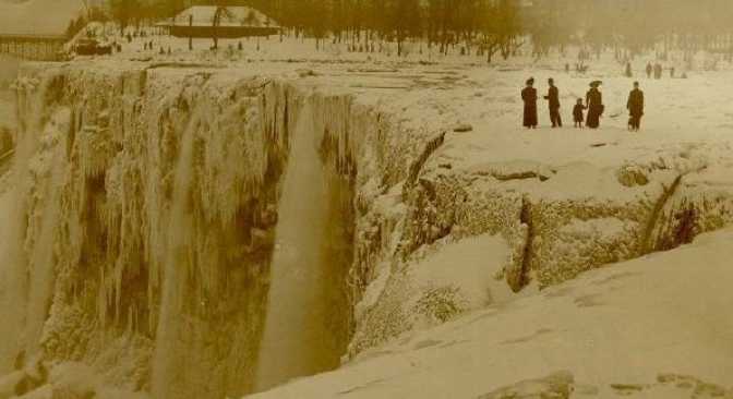 Les chutes du Niagara en hiver Chutes17