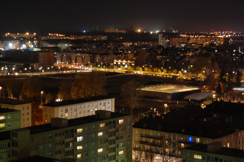 Strasbourg , de nuit, tour d'horizon au sommet de l'Aventin, 18ème étage.. Dsc_0971