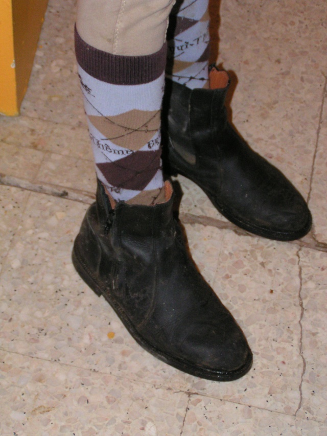ces chaussettes chaussées sous chaps ... Chauss13