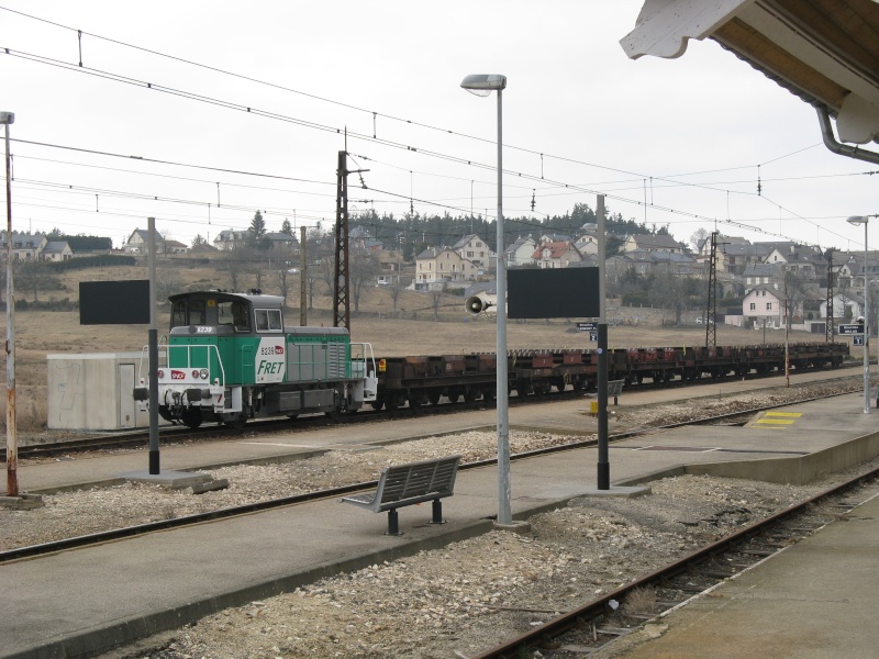 En gare de St Chély d'Apcher Img_0311