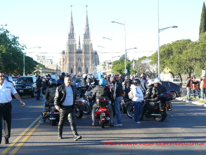Motociclistas Peregrinos... Caravana a Lujan 00813