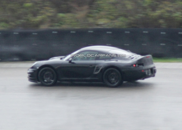 Next generation 2011 Porsche 998 Spy Photos 2011-p12