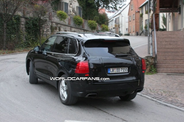 New 2011 Porsche Cayenne latest close-up spy photos 2011-p26