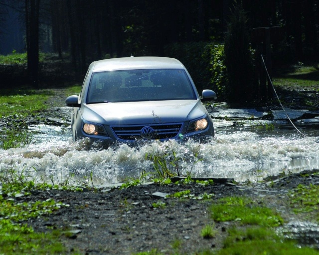 VW Tiguan Gets Front Wheel Drive Option (DE) 90709212