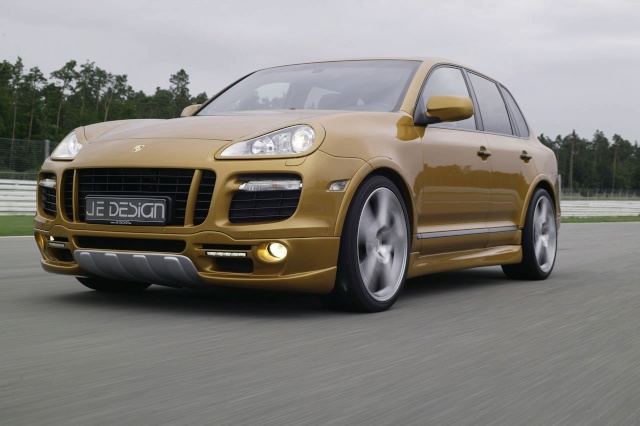 Porsche Cayenne GTS Accessories From JE Design Porsch26