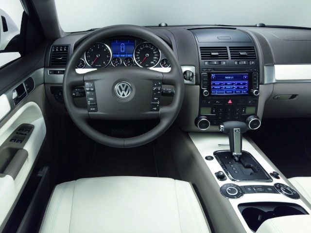 VW Touareg North Sails special edition now available to orde Vw-tou15