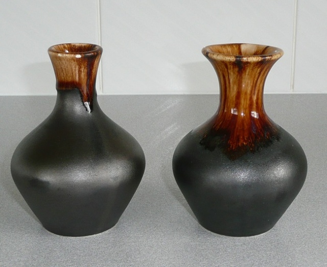 Two Crown Lynn or Not ?  Are Putaruru Hand Ceramics, Claycraft, Titian and Crown Lynn  507_le10