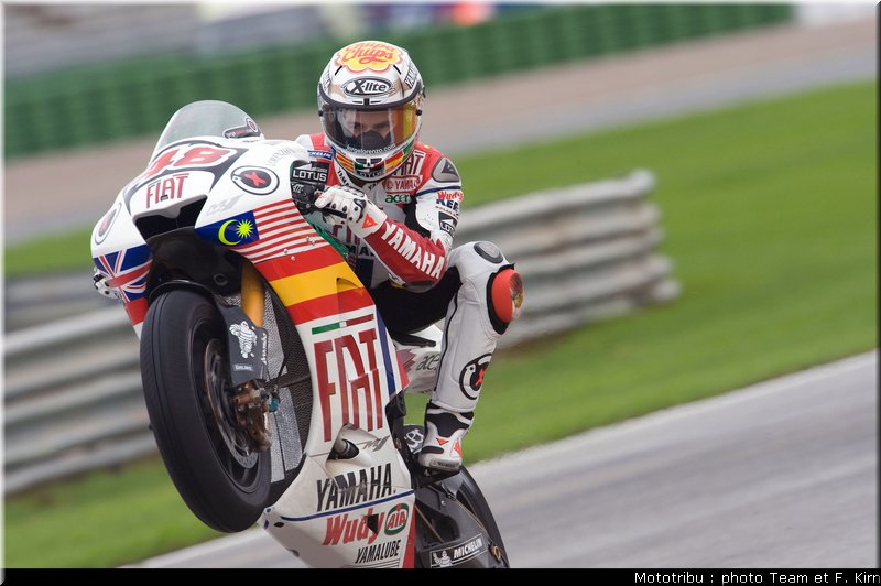 Jorge Lorenzo - Page 2 08102614