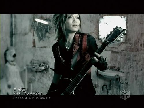 Pics with Uruha - Page 3 6a00d410