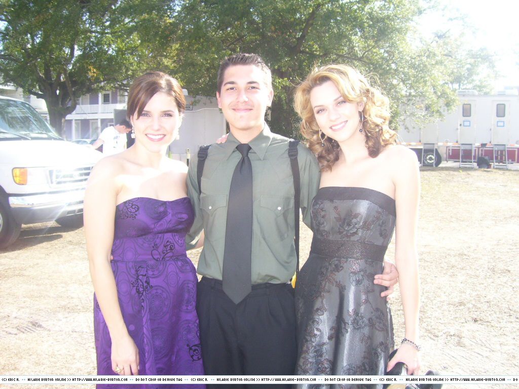 OTH Photos Cast - Page 2 0610