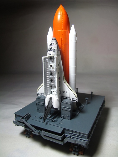 SPACE SHUTTLE WITH BOOSTER ON LAUNCHING PAD [4D MASTER 1/450] Ii1_bm10