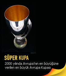 2000 UEFA Süper Kupa Finali Kupa_s10