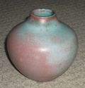German (?) vase with beautiful oxblood inspired glaze Bordon19