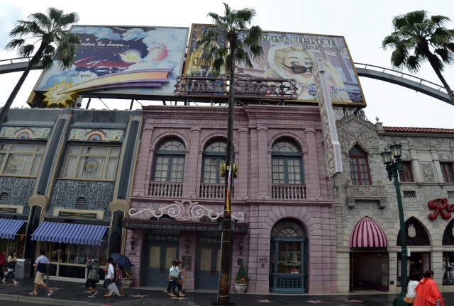 Belgian Geishas lost in Crazy Japan: Universal Studios Japan & Tokyo Disneyland + Disney Store [terminé] Dsc_1443