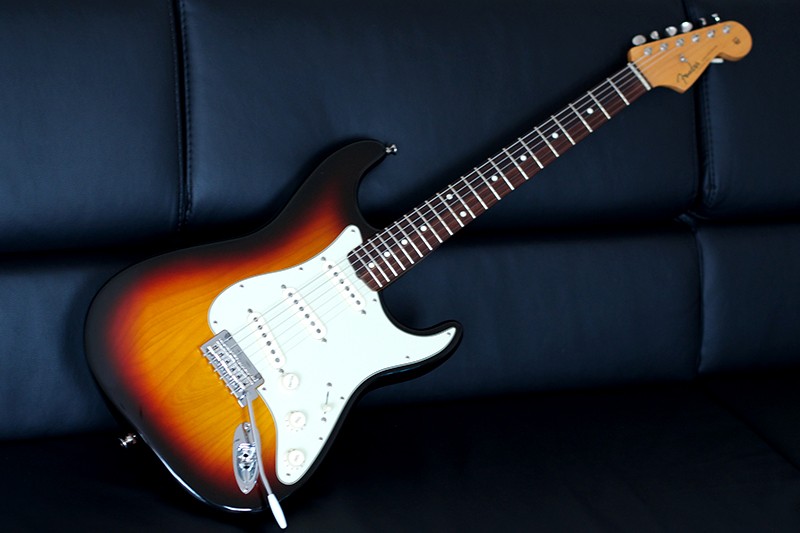 VENDU - Fender Stratocaster custom shop Mex Dsc_0214
