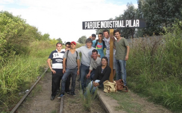 Fuerte impulso de los vecinos de Villa Rosa para que el tren llegue al Parque Industrial de Pilar 00117