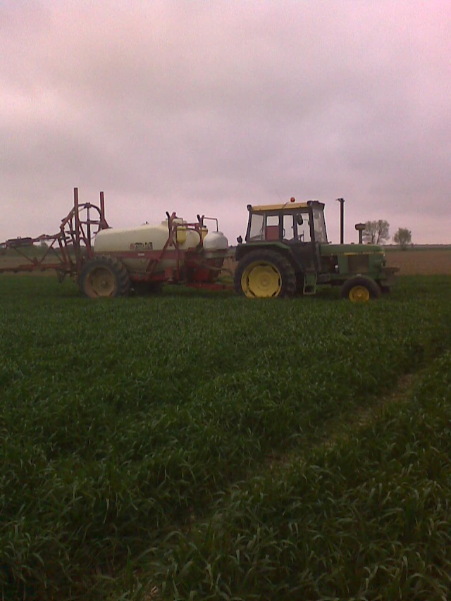 Photos de vos tracteurs - Page 2 Photo010