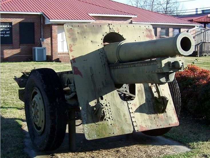 Obusier M114A1 Howitzer 155mm 0510