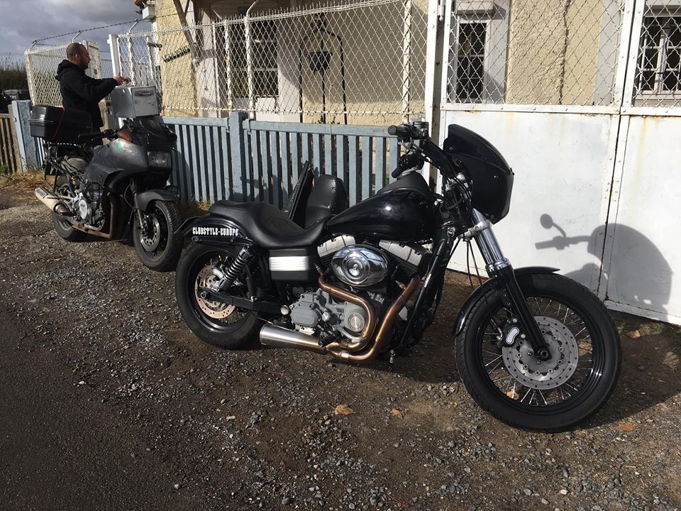 street bob qui va vite! 44841910