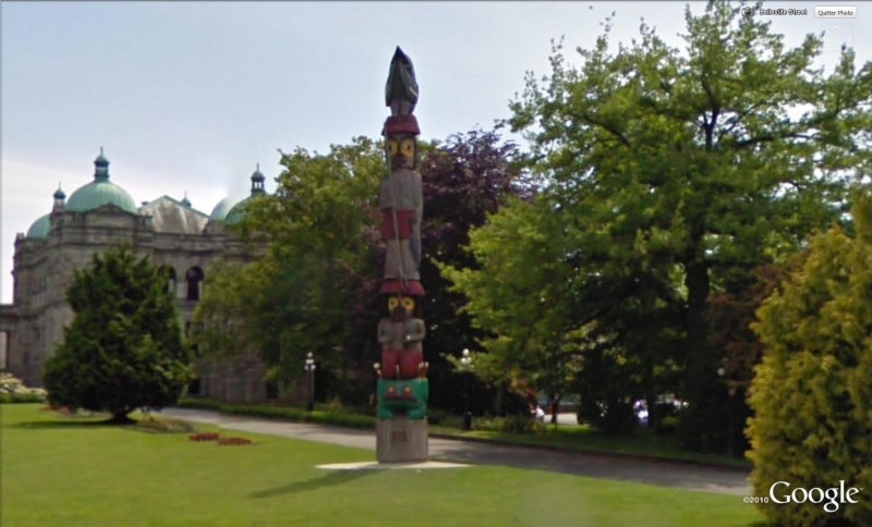 STREET VIEW : les totems Totemv10