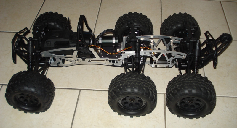 Savage Flux 2350 6x6x6 chassis Patoch Racing Avec_r10