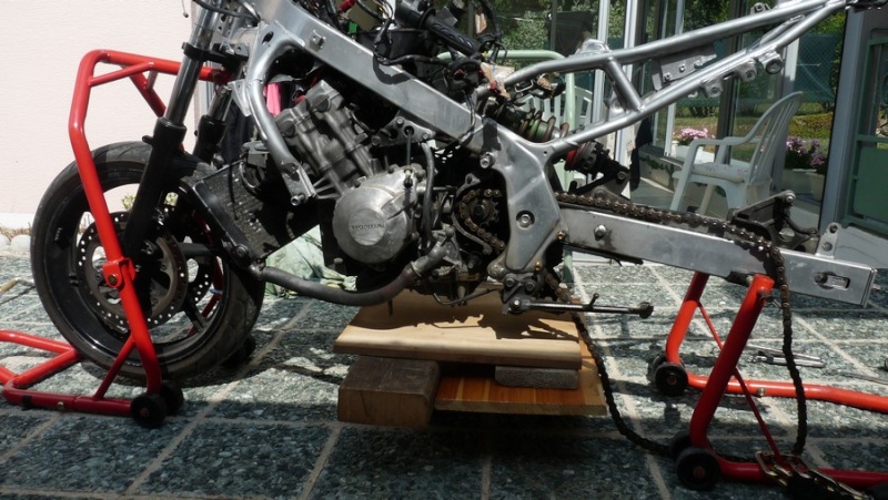 mon CBR 600 PC25 prépa stunt pure spot ( en cours ) 311