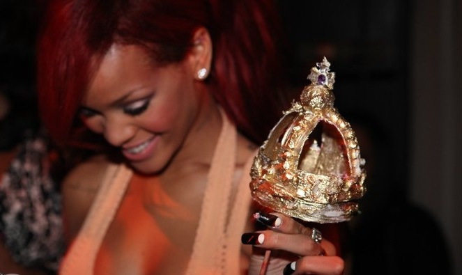 anniversaire de rihanna + photos (actualis) - Page 2 A9ee5610