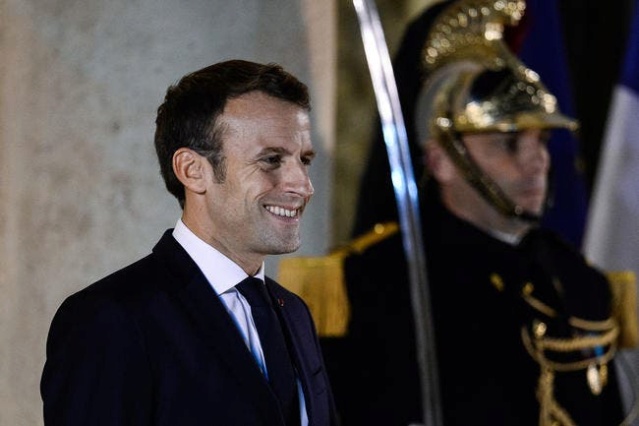 OM : Sarkozy a mis le Qatar au PSG, Macron les Saoudiens Om-sar10
