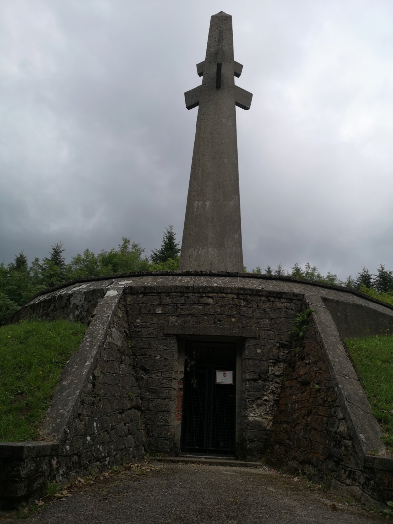Monument ossuaire FontBruno corps franc de la montagne noire Img_2090
