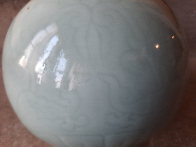 vase en porcelaine celadon vert  marque de la porcelaine Jingdezhen 20200824